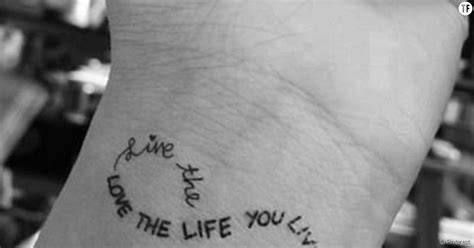 Idées de tatouages : 10 idées de tattoos "estime de soi" repérés sur Pinterest - Terrafemina