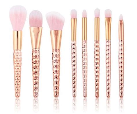 15 Cute Makeup Brushes You Will Want In Your Bag - Society19