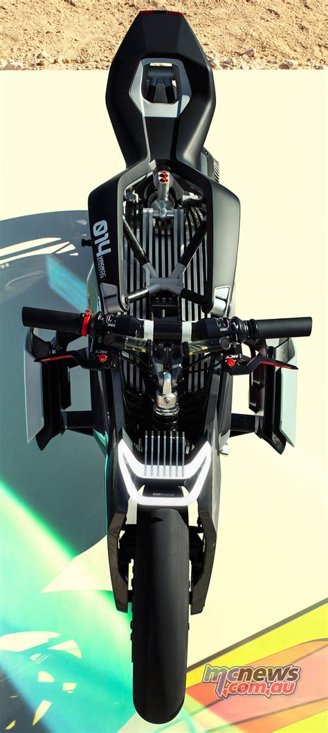 BMW Motorrad Vision DC Roadster | MCNews