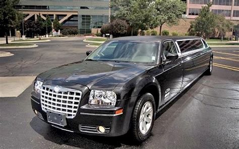 6 Passenger Limos - View Our Limousine Rental Fleet - Get Pricing Online Instantly