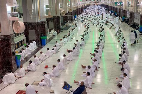 Muslims mark first Ramadan Friday prayer in Saudi Arabia’s Mecca amid ...