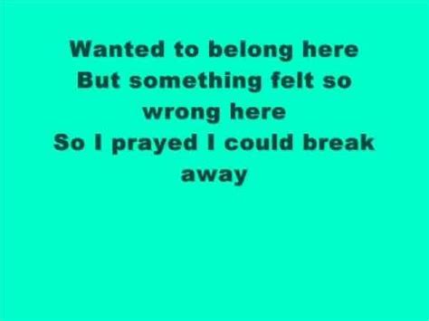 kelly clarkson breakaway lyrics - YouTube