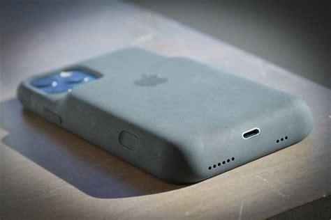 Apple iPhone 11 Pro Smart Battery Case review | Macworld