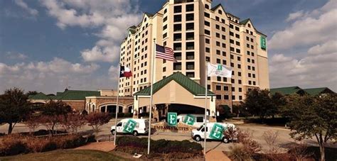 Embassy Suites Dallas DFW Airport North - SixSuitcaseTravel