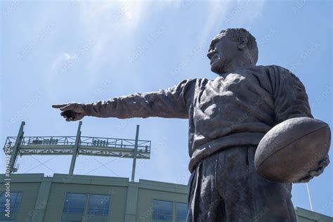 Green Bay, Wisconsin - June 2, 2023: Earl L Curly Lambeau statue ...