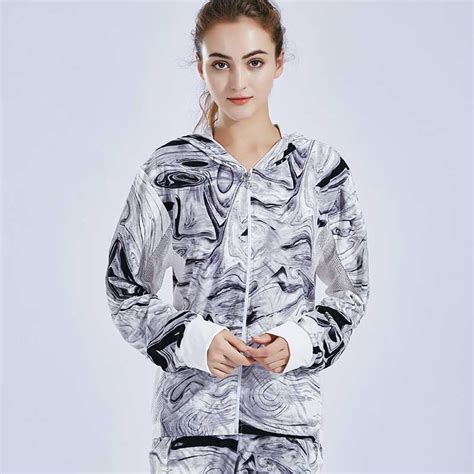 Custom print hoodies - Activewear manufacturer Sportswear Manufacturer HL