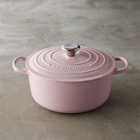 Le Creuset Signature Cast-Iron Round Dutch Oven, 5.2 L, Pink | Williams Sonoma AU