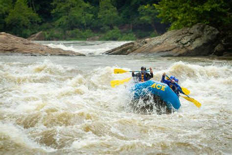 Big Water: New River Gorge Spring Rafting - Highland Outdoors