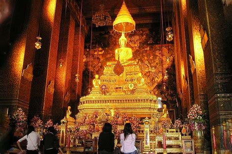 Wat Pho Bangkok - The temple of the Reclining Buddha