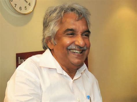 Oommen Chandy confident of Congress win in Kerala - Oneindia News