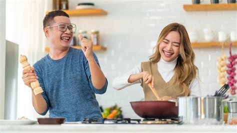 4 Alat Masak Multifungsi yang Wajib Dimiliki untuk Bantu Pekerjaan di Dapur - Lifestyle Fimela.com