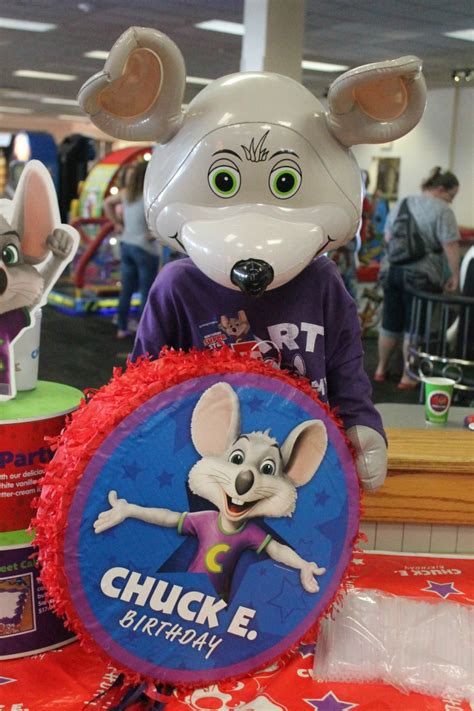 Top 5 Reasons Why You Should Throw a Chuck E Cheese Birthday Party