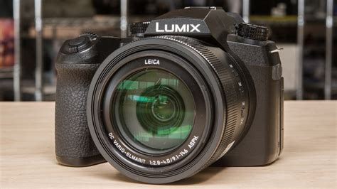 Panasonic LUMIX FZ1000 II Review - RTINGS.com