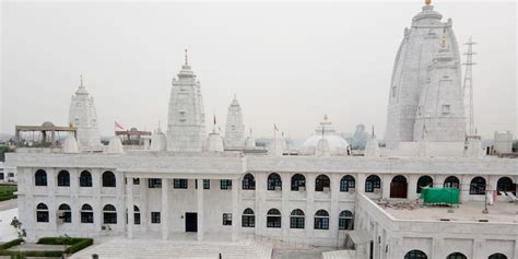 ISKCON Temple Kanpur (Timings, History, Entry Fee, Images, Aarti ...