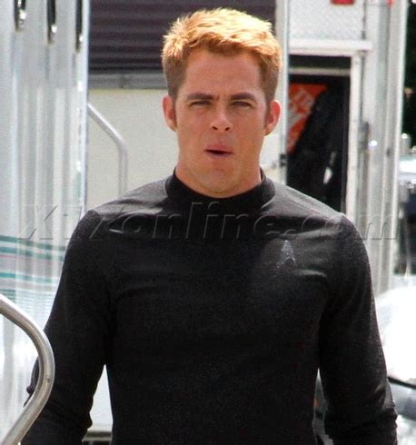 New Behind Scenes Star Trek Sequel Pix Show Chris Pine In New Starfleet ...