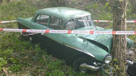 Classic car damaged in Derbyshire crash after 'brakes failed' - BBC News