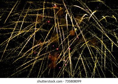 Skyrocketfireworks Night Sky Stock Photo 735808099 | Shutterstock