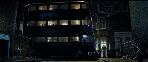 The Knight Bus [Harry Potter and the Prisoner of Azkaban, 2004] : r ...