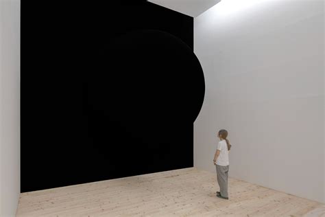 Into the Void: Anish Kapoor Reveals His First Works Using Vantablack, the World’s Darkest Color ...