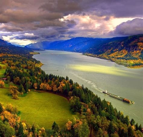 Columbia River Gorge, Oregon | Scenic, Columbia river gorge oregon, Columbia river