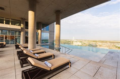 Luxury Boutique Hotel in Dallas | W Dallas - Victory