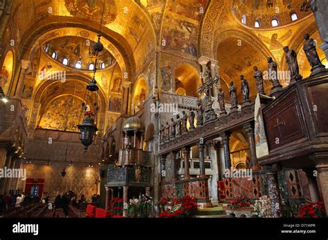 Interior view of Saint Mark's Basilica or the Basilica di San Marco Stock Photo: 55975887 - Alamy