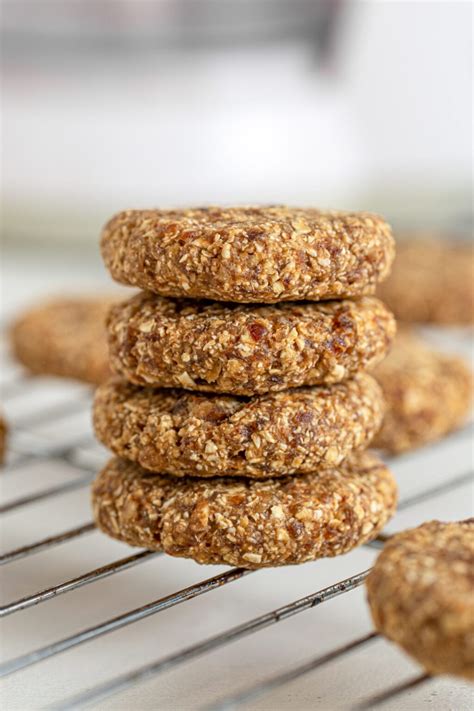 Vegan Tahini Date Cookies - Running on Real Food