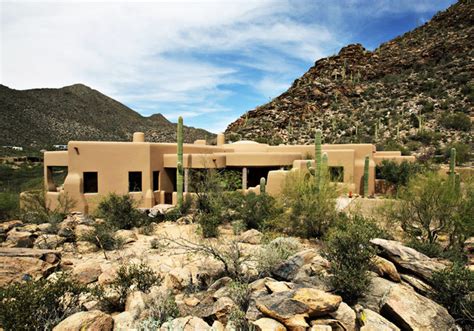 Roots of Style: Pueblo Revival Architecture Welcomes Modern Life