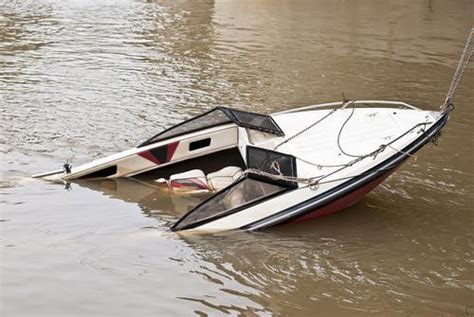 What Are Common Reasons for Boat Accident Injuries? | Chicago Boating ...