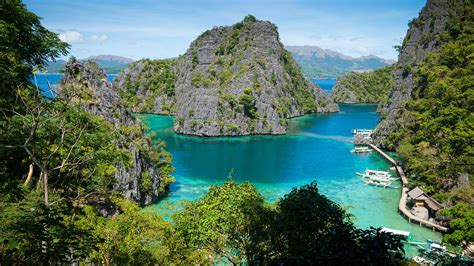 Scuba diving in Coron, Palawan | ZuBlu