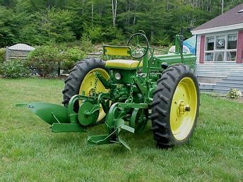 1949 John Deere Model B - TractorShed.com