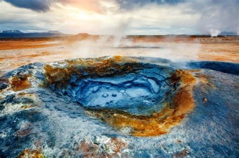 Exploring Lake Mývatn Geothermal Area | Visitor's Guide