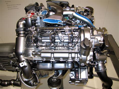 File:Mercedes-Benz E300 (W211) Bluetech engine 2.jpg - Wikipedia