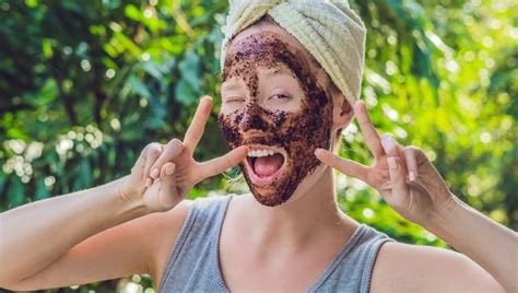 5 DIY coffee face masks that will nourish and brighten your skin | HealthShots