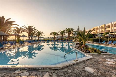 Get Your Greek-On with an All-Inclusive Crete Resort 🇬🇷🕺 | Travelpirates.com