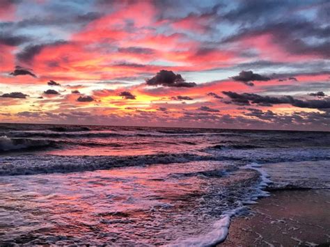 Sunrise Pink Clouds 10.18.18 - OceanFront Inn