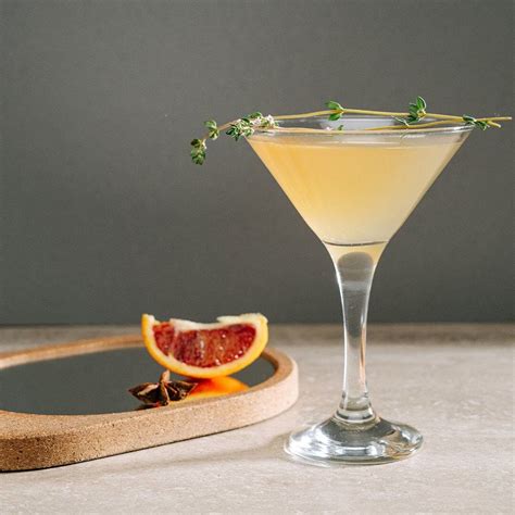 Make the classic Sidecar Cocktail with this easy recipe!