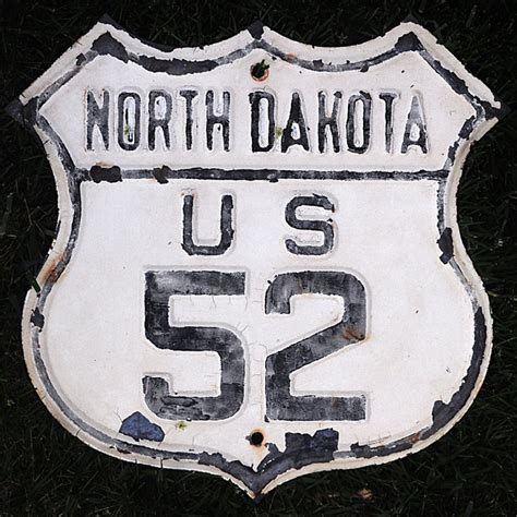 North Dakota U. S. highway 52 - AARoads Shield Gallery