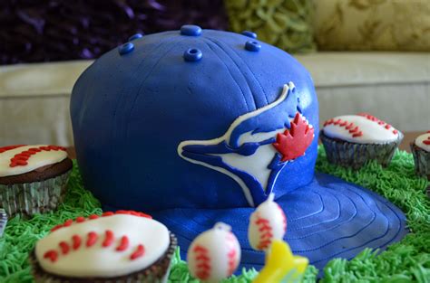 Toronto Blue Jays Baseball Cap Cake - Bill's 39th Birthday Cake | Blue jays baseball, Toronto ...
