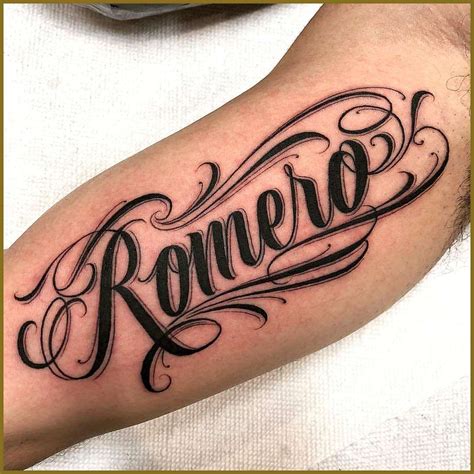 Tatuajes de nombres-roman - MrTatuajes.com