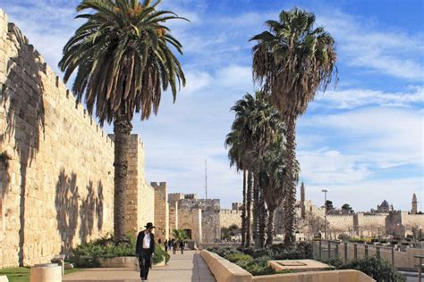 10+ Things Everyone Should Know Before Visiting Israel | Green and ...