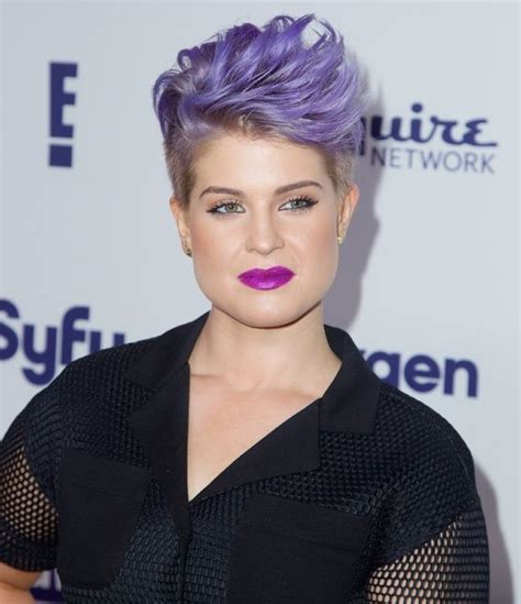 Kelly Osbourne pairs her purple hair with violet lipstick at the NBC Universal Upfront event in ...