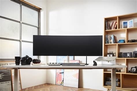 LG UltraWide Monitor | Værelse