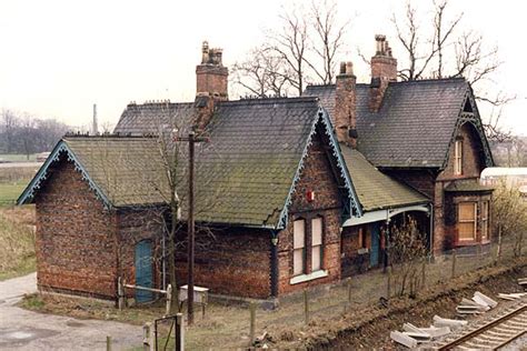 Disused Stations: Station