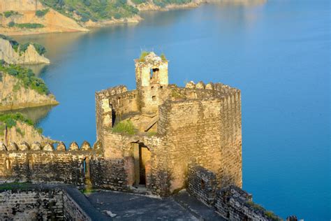 Ramkot Fort (Azad Kashmir) - Pakistan Tourism