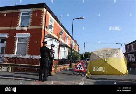 Man dies after police use taser Stock Photo - Alamy