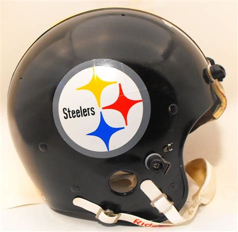 Pittsburgh Steelers Football Helmet Made By Riddell | EBTH