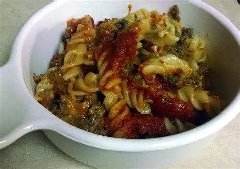 Baked rotini with meat sauce Recipe by armitch02 - Cookpad