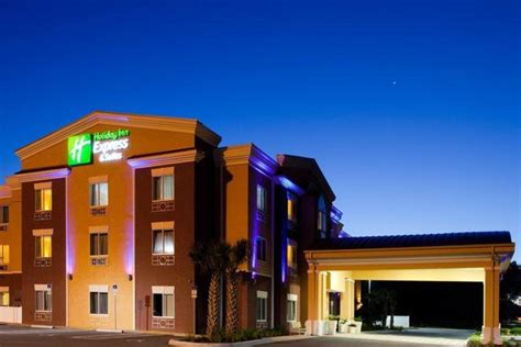 Holiday Inn Express Hotel & Suites Brooksville-I-75 in Brooksville (FL) - Room Deals, Photos ...