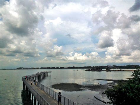 What and where is Pulau Ubin island in Singapore?